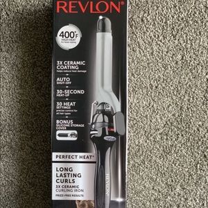 •SOLD• Revlon ceramic curling iron 1” barrel